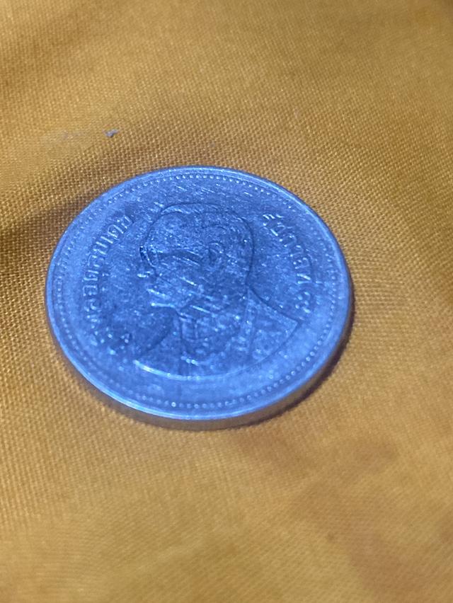 เหรียญ2บาทสีเงินปี2549 รูปที่ 2