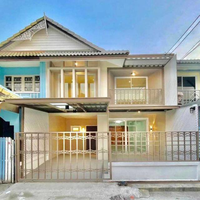 ขายทาวน์เฮ้าส์ เนื้อที่ 18 ตร.ว หมู่บ้านพฤกษา14บี ซ.วัดลาดปลาดุก  ปรับปรุงใหม่ สวยพร้อมอยู่ 2