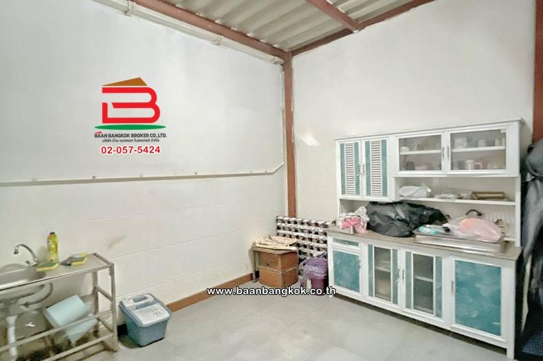 บ้านเดี่ยว เนื้อที่ 119.8 ตร.ว. หมู่บ้านผกามาศ (ปรีดีพนมยงค์ 14) ถนนสุขุมวิท แขวงประเวศ เขตประเวศ 6