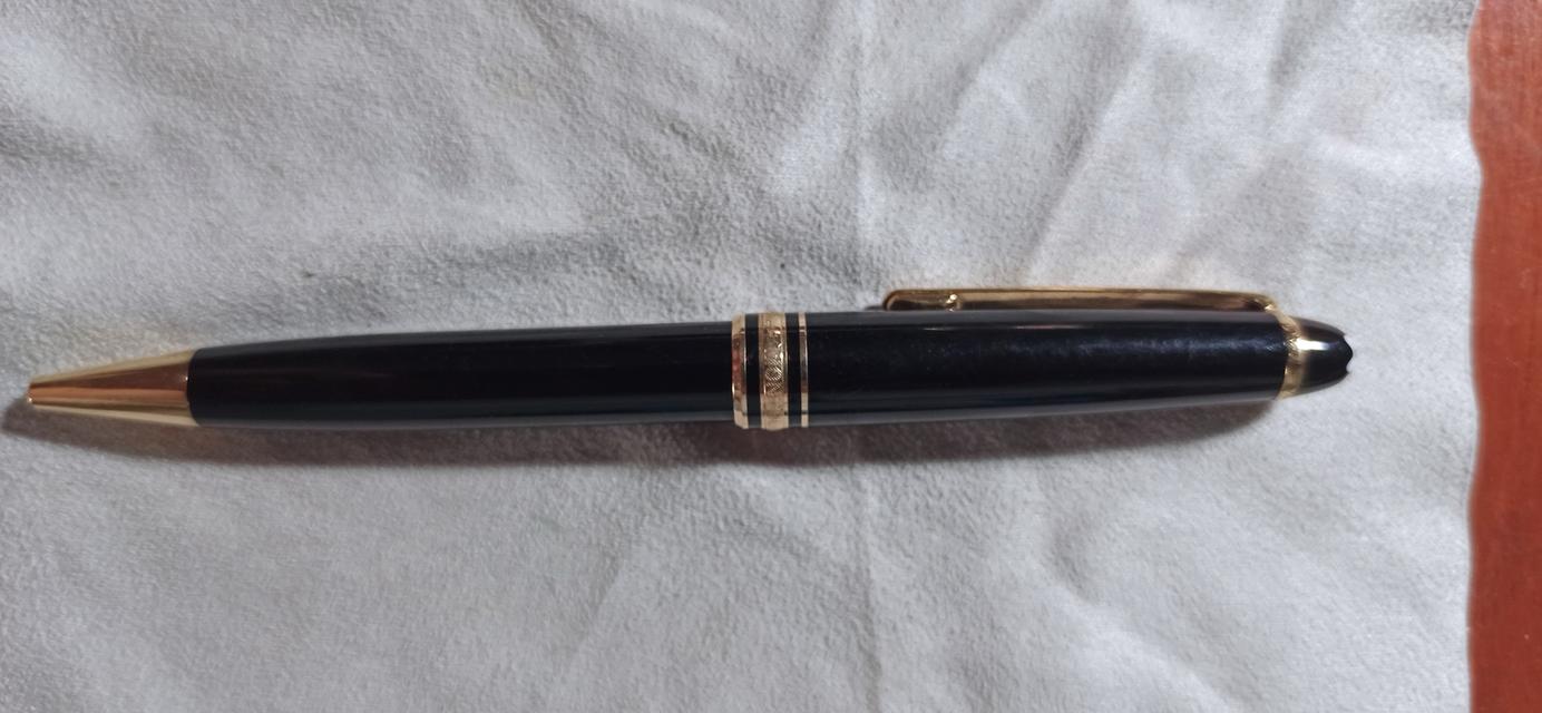 ปากกา Montblanc Meisterstuck ballpoint 164 Gold-black Classique มือสอง 4