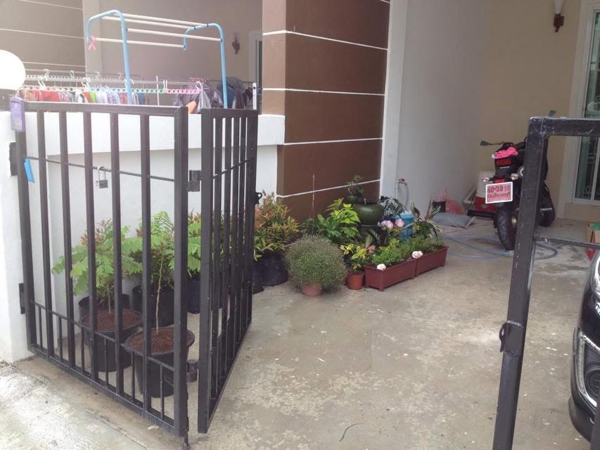 ทาวเฮ้าส์ หมู่บ้านโฮมอินทาวน์ พานทอง ชลบุรี 7