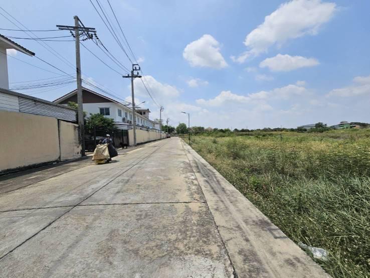 ขายที่ดิน ทำเลทอง ติดถนนคอนกรีต ใกล้สนามบินสุรรณภูมิ 5