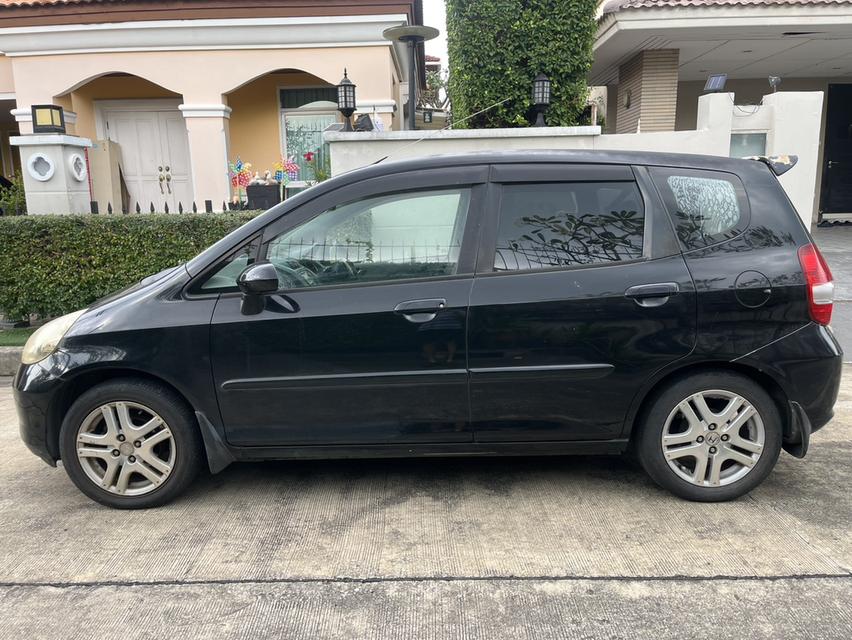 Honda Jazz GD 1.5 IDSI ปี 2006 ขายตามสภาพ 4
