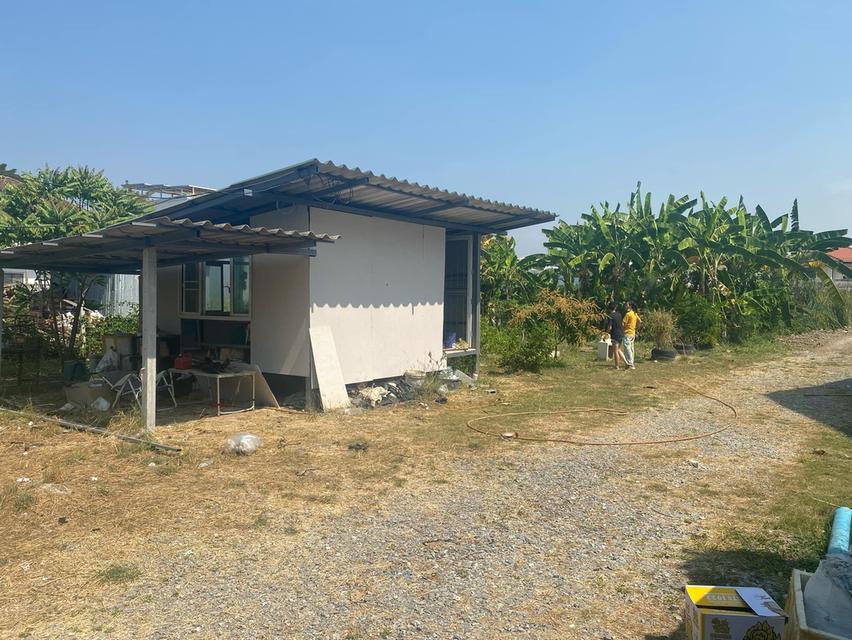 ขายที่ดินทำเลดีติดหมู่บ้านจัดสรร. หมู่บ้านเพรชเกษม3 ซอย27เหมาะสำหรับทำหมู่บ้านจัดสรรเนื้อที่เกือบ4ไร่. ขายตารางวาละ26, 000บาท 4