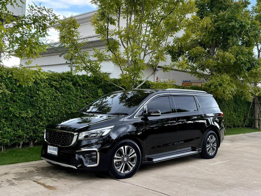 (แจ้งรหัสรถ CH8095) KIA Grand Carnival SXL 2.2 Diesel MPV ขนาดใหญ่ 11 ที่นั่ง  ปี 2019 รุ่น TOP