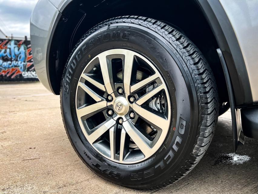 ขาย Toyota Fortuner 2.8V 4wd ปี16 18