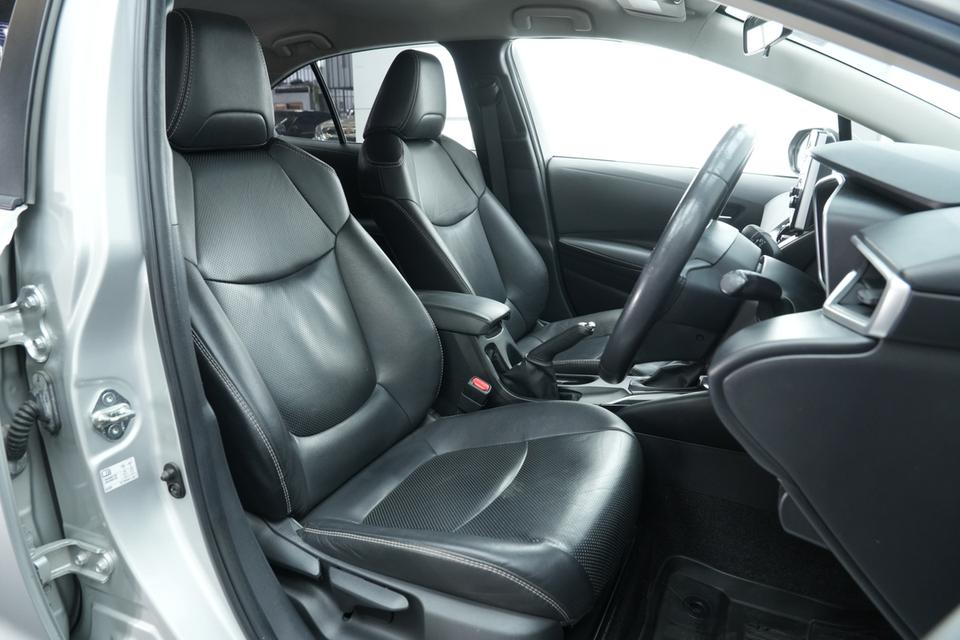 2020 TOYOTA ALTIS 1.6 G สีเทา ไมล์ 86972 กม. 12