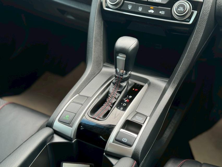 HONDA CIVIC FC  1.5 RS TURBO (MNC)  TOP ปี 2019 สีเทา  เกียรออโต้  18