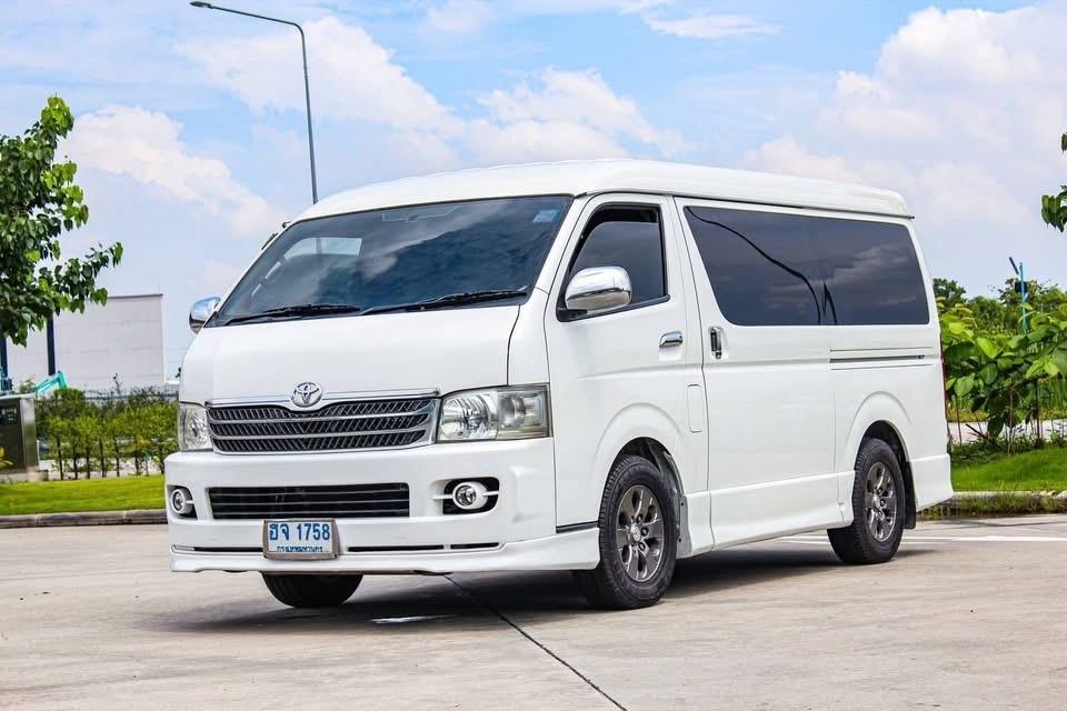 Toyota Ventury ปี 2007