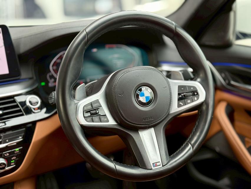 ขาย BMW 520d Msport ปี23 11