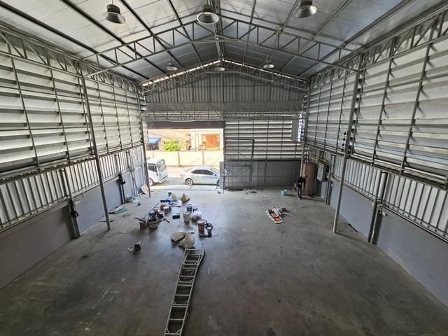 ให้เช่าโกดัง 310 ตร.ม. พร้อมออฟฟิศ 2 ชั้น ซอยบางนา 49 บางพลี ใกล้แหล่งธุรกิจ 2