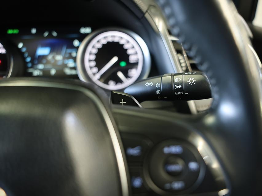 2022 Toyota CAMRY 2.5 (ปี 18-24) HEV Premium Sedan AT รูปที่ 8