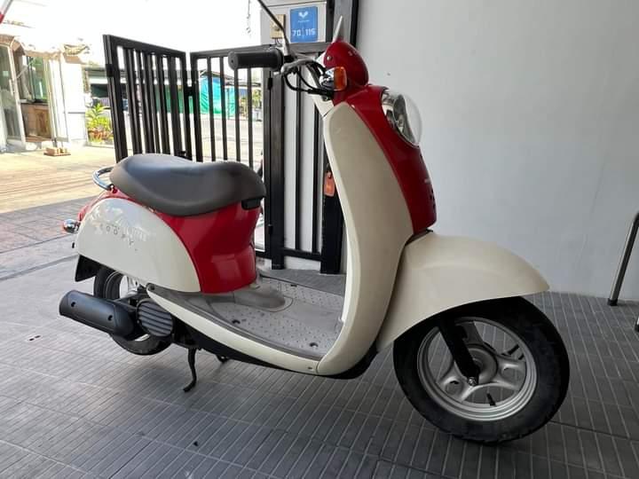 ขายHonda scoopy i สีครีมแดง 2