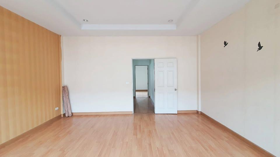 ทาวน์โฮมส์ ธนาภิรมย์ ศรีนครินทร์ 9