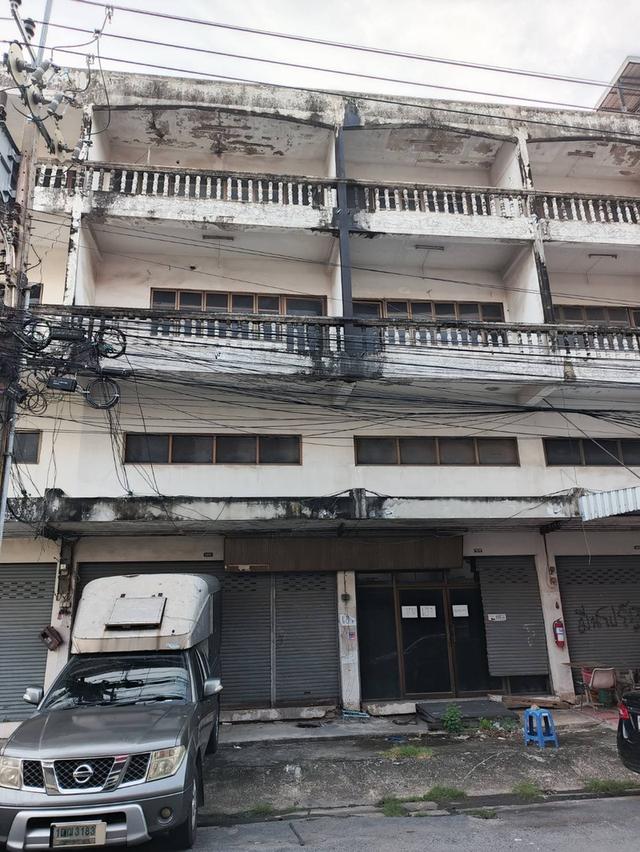 ให้เช่าอาคารพาณิชย์ 4 ชั้น หน้ากว้าง ประมาณ 8 เมตร 2