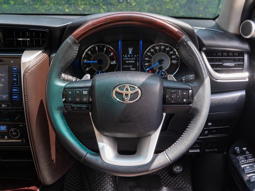 ✨ TOYOTA FORTUNER 2.4 V 2WD AT ปี 2017 ตัว V Top ขับ 2 รูปที่ 9