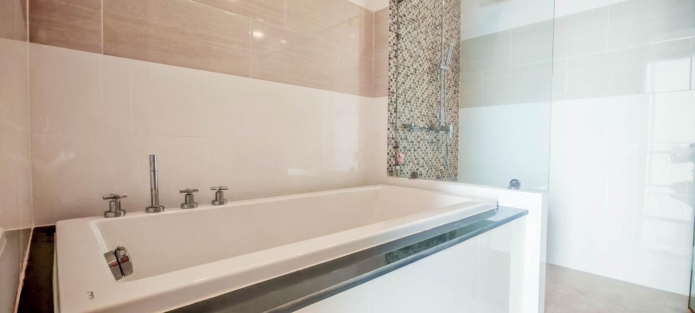 ขายคอนโดหรู โครงการติดทะเล คาซาลูน่า พาราดิโซ ตกแต่งครบ พร้อมเข้าอยู่ 12