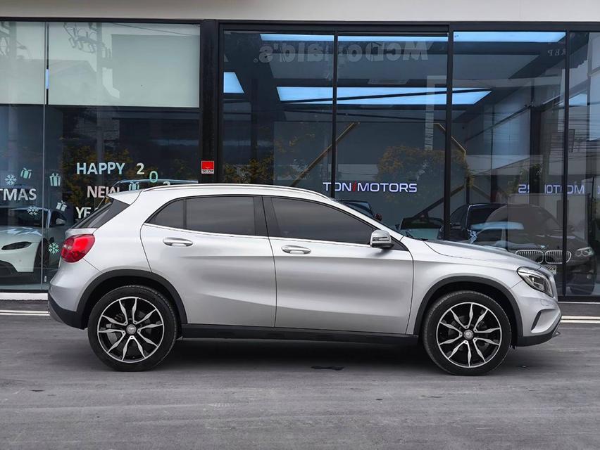 รหัสรถ KPV36512015 Mercedes-Benz GLA-Class 1.6 GLA200 SUV ผ่อนเริ่มต้น 12,000 บาท 17