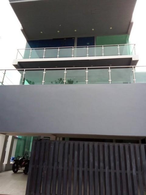 PP372 ขายบ้านเดี่ยว 3 ชั้น ซอยลาดพร้าว-วังหิน 47 ใกล้โชคชัย 4 เดินทางสะดวก 2