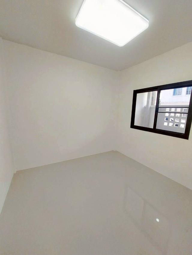 หมู่บ้านอมรพันธ์ เลียบวารี 12