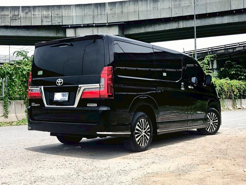 รหัสรถ PAT4907 Toyota Majesty 2.8 Grande ปี 2020 สีดำ 7