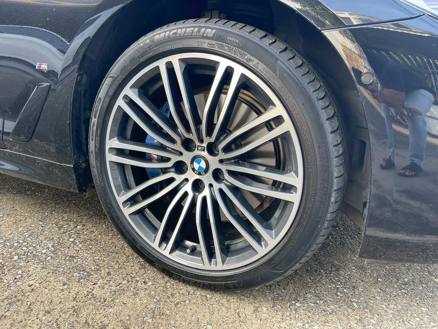 รหัสรถ KPV5632 2019 BMW 530e M-Sport 19