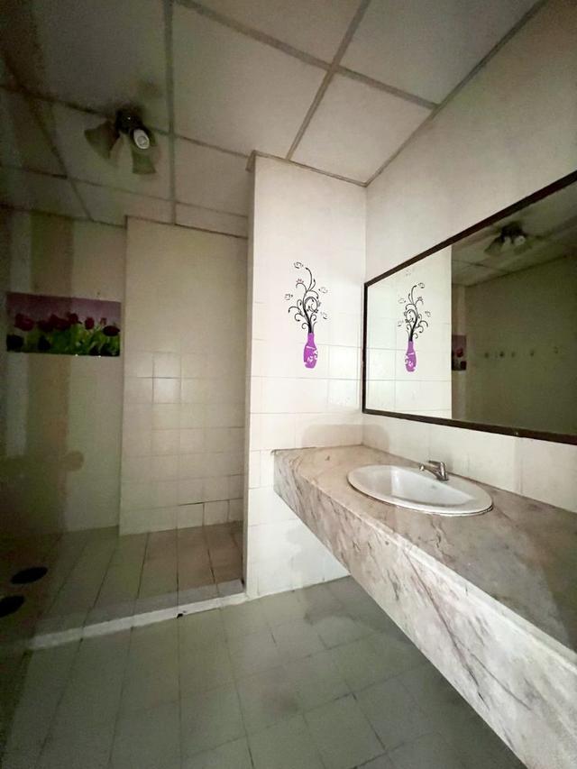 [For Sale] ขายคอนโด 2 ห้องนอน ถูกสุดในโครงการ คันทรี คอมเพล็กซ์ บางนา (Country Complex Bangna) ที่จอดรถ 2 คัน ใกล้ BTS บางนา 11