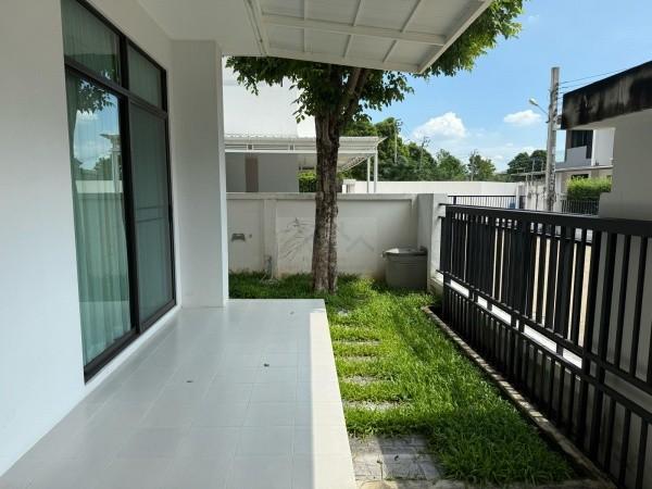 ให้เช่าบ้านเดี่ยว 2 ชั้น 3 ห้องนอน โครงการ ออร่า Aura รามคำแหง 94 ใกล้รถไฟฟ้า MRT สัมมากร เฟอร์นิเจอร์ครบ 3