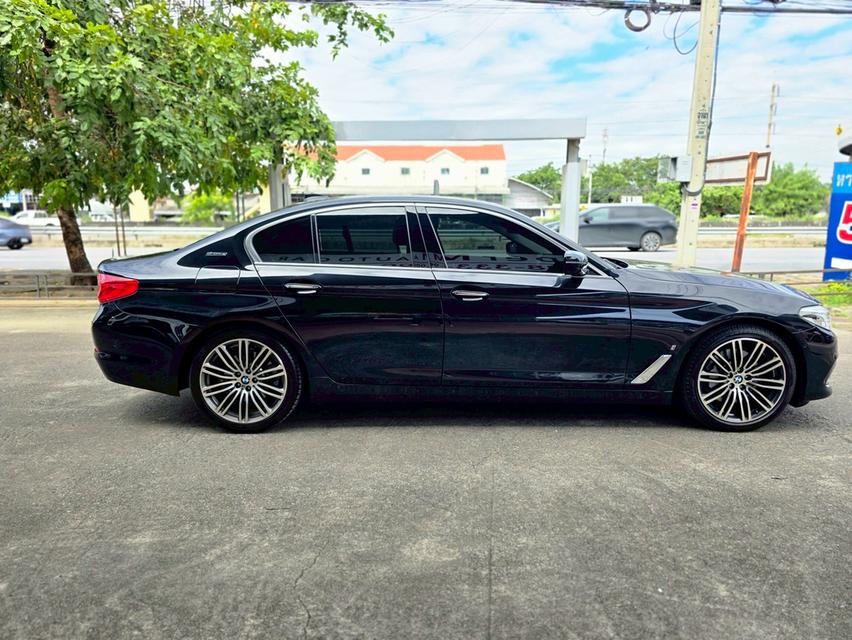 รหัสรถ BAC1922 🚘 BMW 530e Luxury Plug-in Hybrid (G30) ปี 2017