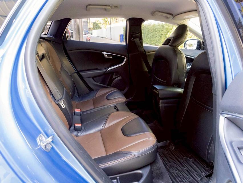 Volvo V40 Cross Country ปี17 รูปที่ 14