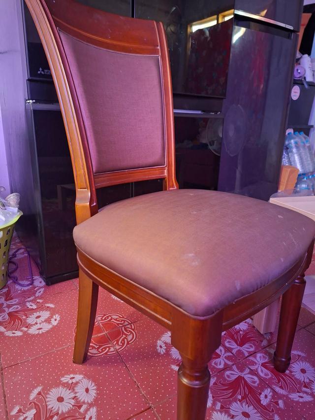 เก้าอี้ไม้ เบาะหนัง ซื้อมาไว้ไม่ค่อยนั่ง