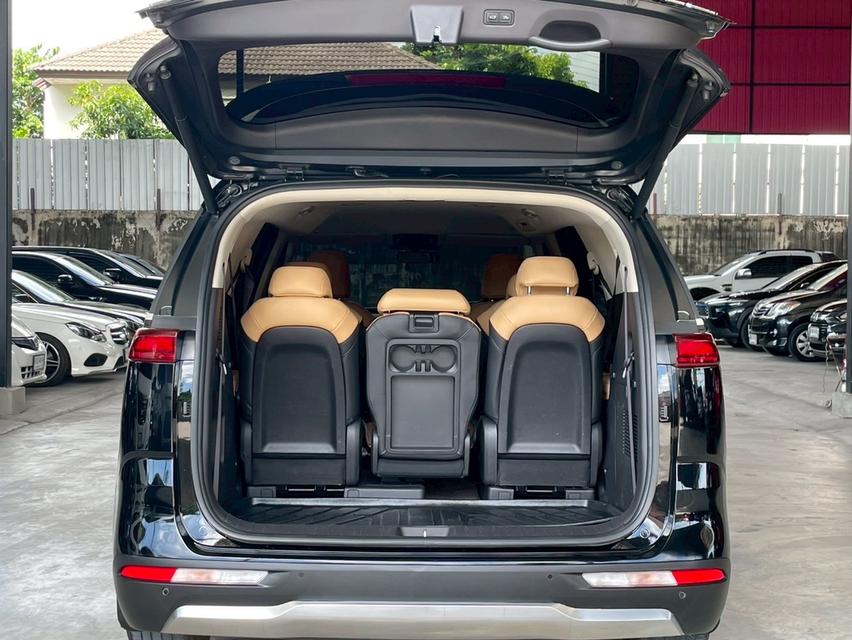 KIA GRAND CARNIVAL 2.2 EX 2021  โฉม ปี21-ปัจจุบัน สีดำ เครื่องดีเซล 16