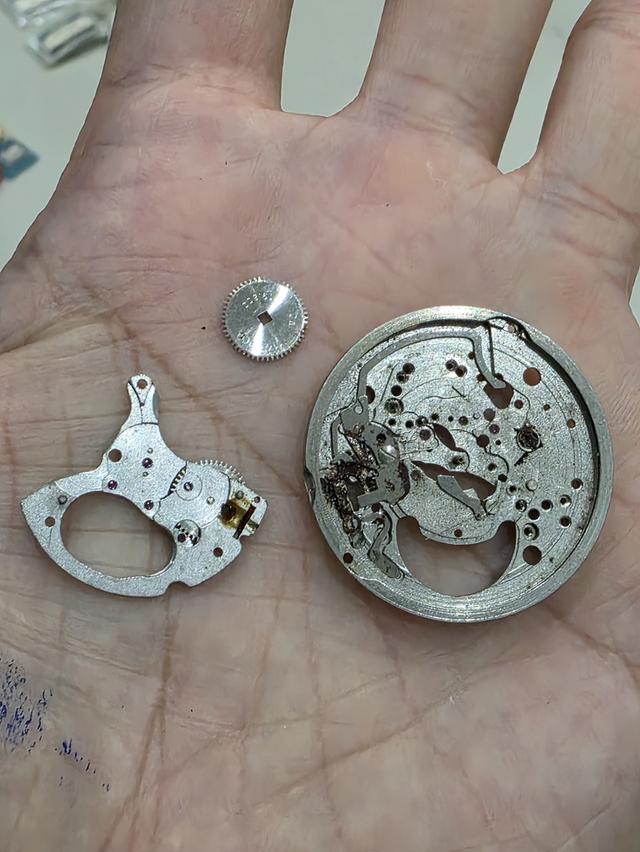 A.อะไหล่ แท่นเครื่อง นาฬิกา ของเก่าเก็บ WATCH PARTS สวยหายาก รุ่นเก่า ขายตามสภาพ พร้อมส่ง