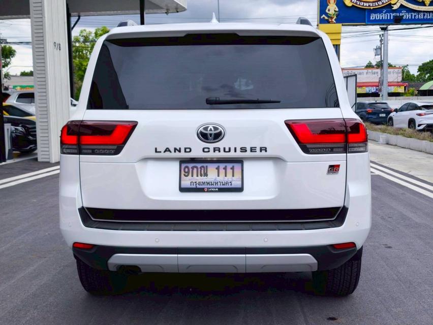 รหัสรถ KPV111 2024 Toyota Land Cruiser 3.3 300 GR Sport 4WD SUV 16