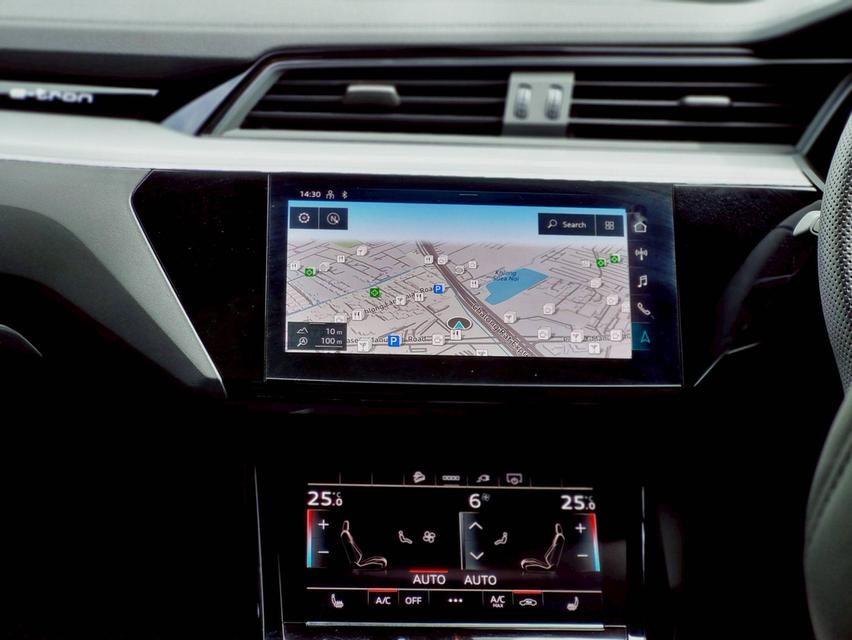 Audi Q8 Sportback E-Tron 55 Quattro [ S-Line Black Edition ] ปี 2025 ไมล์ 10,6xx km. รูปที่ 11