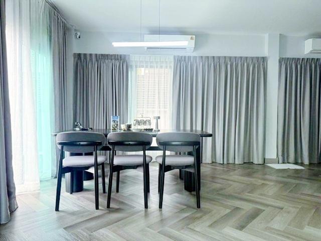 รักสัตว์ เมกา บางนา 1.3 กม. ให้เช่าบ้าน 2 ชั้น ใหม่ หรูหรา สุขุมวิท-บางนา บางแก้ว ตกแต่งสไตล์ 3นอน 4 น้ำ 46 ตร.วา.186 ตร 7