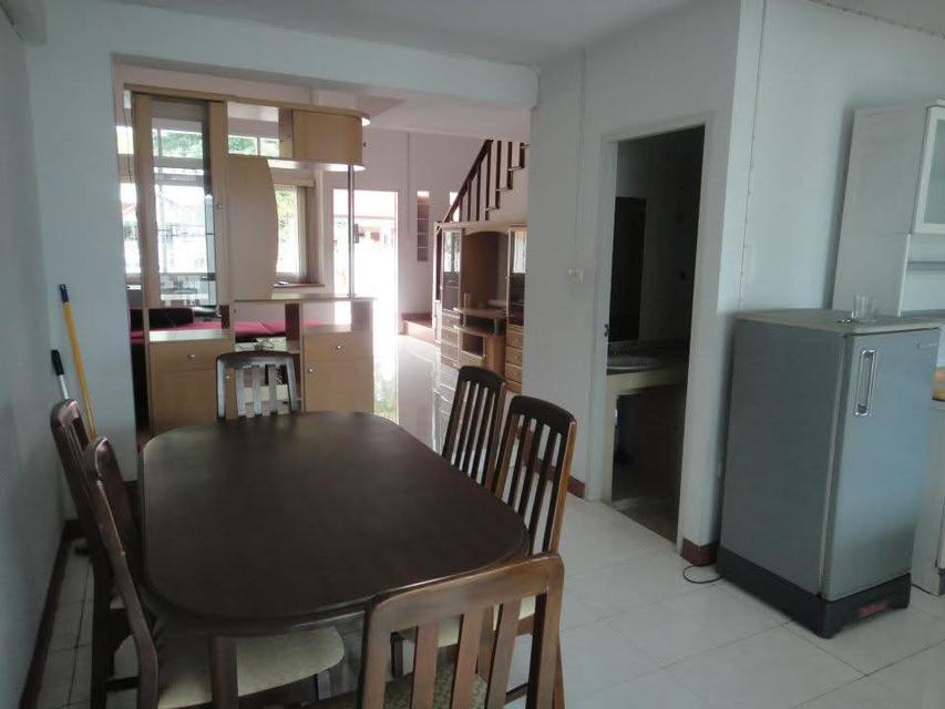 บ้านทาวน์เฮ้าส์ มือสอง สภาพดี 10