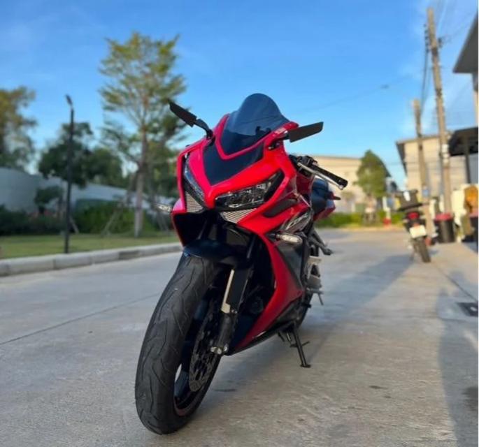 ขายต่อ Honda CBR650R ใหม่มาก 1