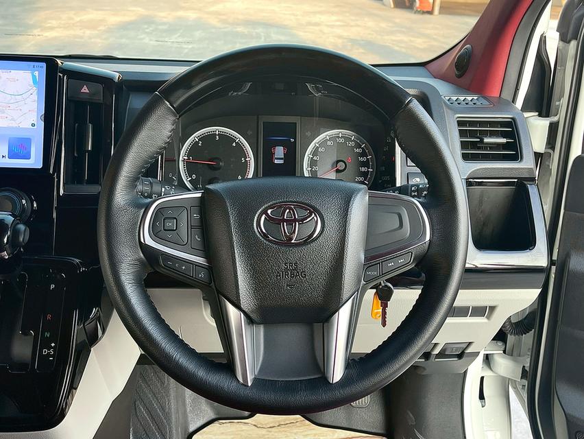 Toyota Hiace 2.8GL ปี25 รูปที่ 8