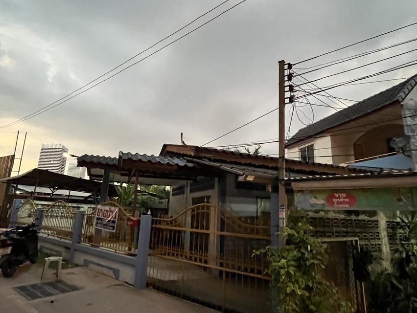 ขายบ้าน ชลบุรี ใกล้ทะเล ติดคอนโด 8