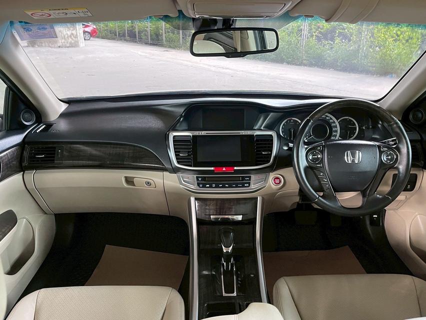 ขาย Honda Accord 2.0El ปี15 10