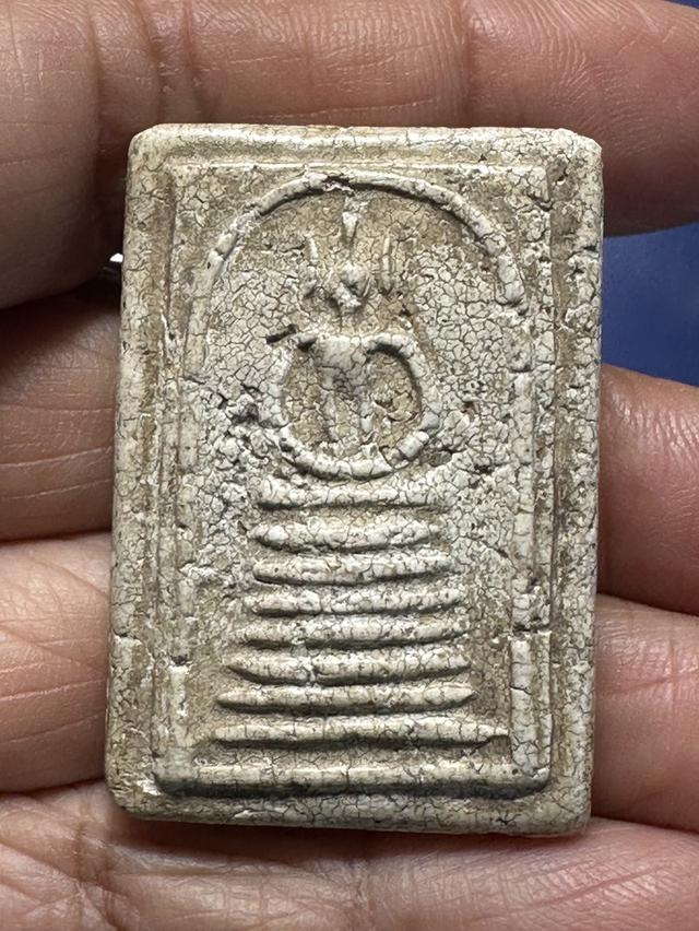 🙏สมเด็จวัดเกศไชโย พิมพ์เจ็ดชั้น พระผ่าการใช้ ด้านหลังมียุบตัวตามธรรมชาติความเก่า