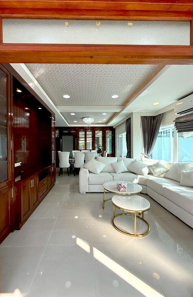 ขายบ้านหรู เสนาเเกรนด์โฮม รังสิต - ติวานนท์ (หลักหก) มีสระน้ำ 5