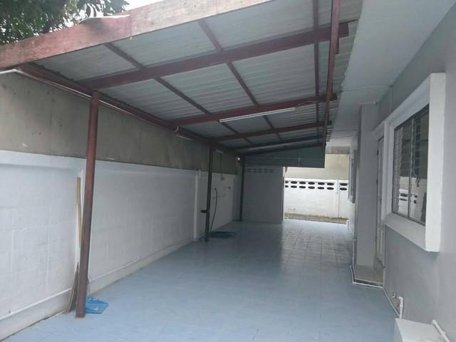 ให้เช่าบ้านเดี่ยว 2 ชั้น 100 ตร.ว. ย่านรามคำแหง 68 ใกล้เดอะมอลล์ บางกะปิ 7