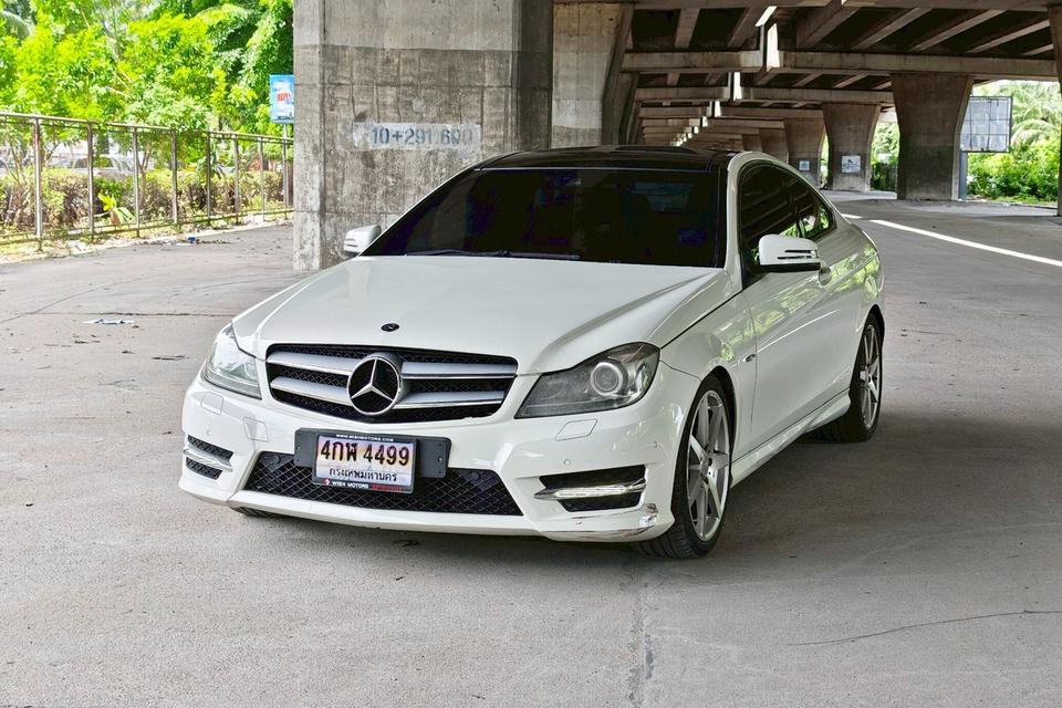 Mercedes-Benz C180 W204 Coupe AT ปี 2011 รถสวยไมล์น้อย