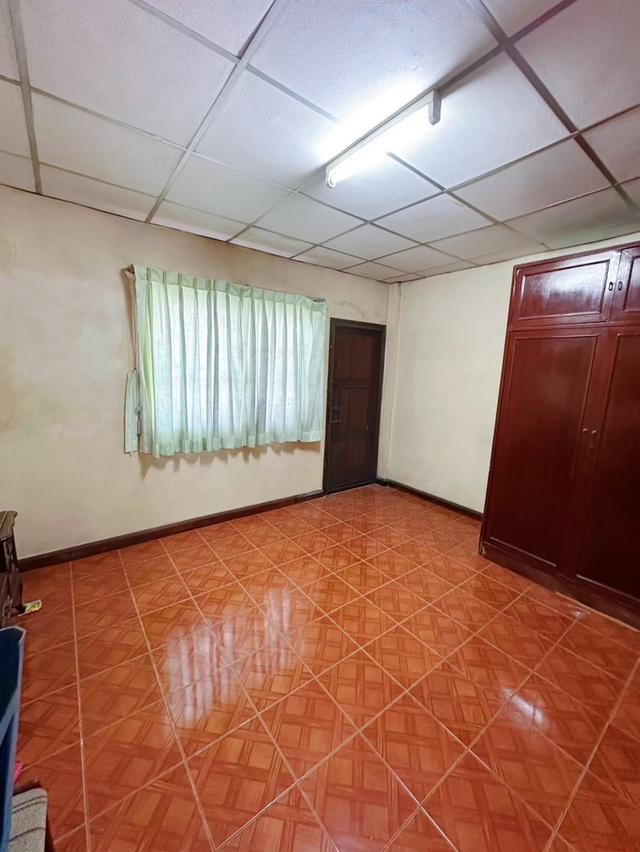 ตึกแถว 1 คูหา ใกล้รถไฟฟ้าสายเหลือง 3