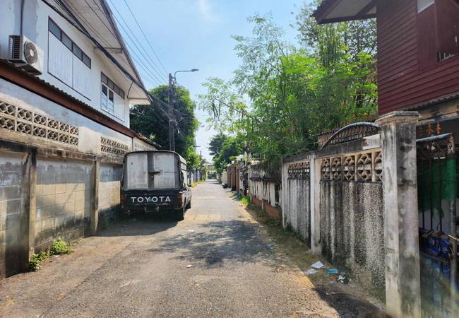 ขายบ้านเดี่ยว ถนนจรัญสนิทวงศ์ ซอย 37 เขตบางกอกน้อย กรุงเทพมหานคร 2