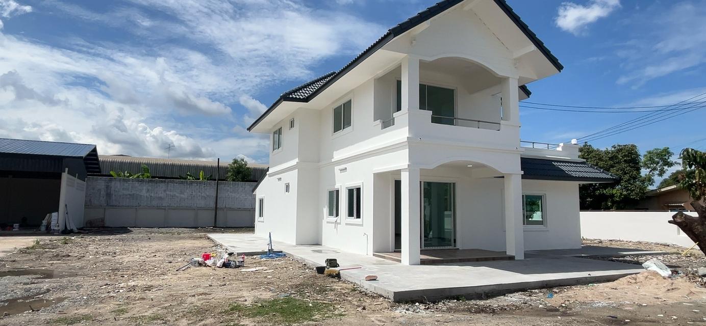 บ้านพร้อมโกดัง ชลบุรี ทำเลเมือง ที่ดินใหญ่ 567 ตร.ว. พื้นที่ใช้สอยเยอะ 4