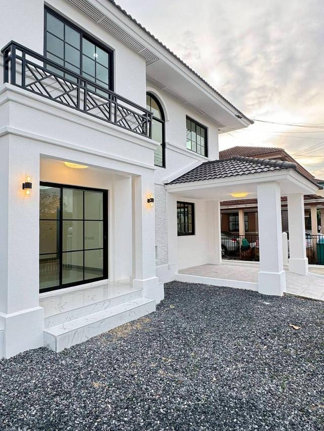 หมู่บ้านมัณฑนา2 ศรีนครินทร์ Mantana2 Srinakarinบ้านเดี่ยว 2 ชั้น โครงการ Land & Houses ใกล้เมกะบางนา ตกแต่งใหม่พร้อมอยู่ มีพื้นที่รอบบ้าน 6