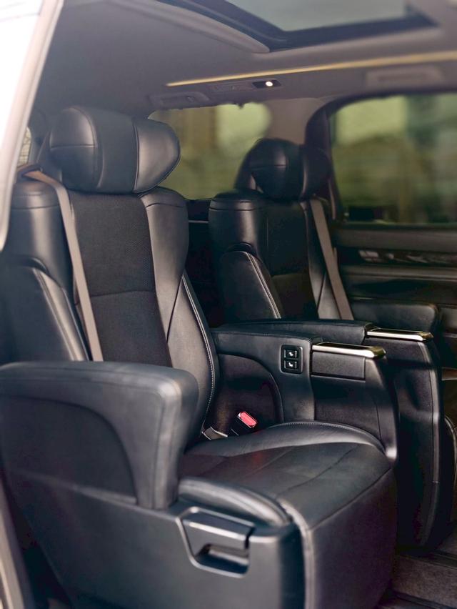 Toyota Vellfire 2.5 ZG Edition 7